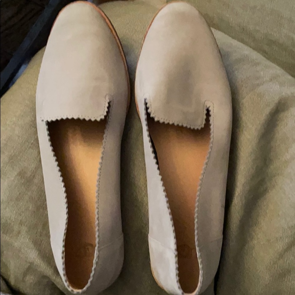 Ugg Vista Nubuck slip on flats